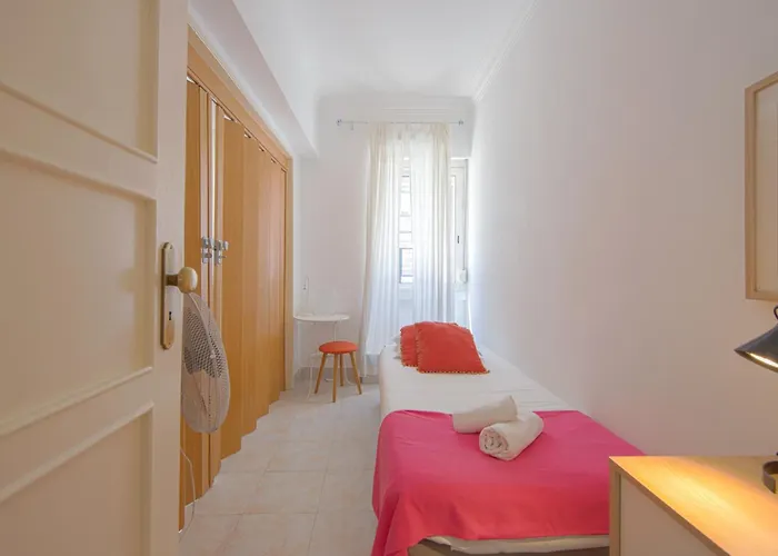 Alameda Typical By Homing דירה *