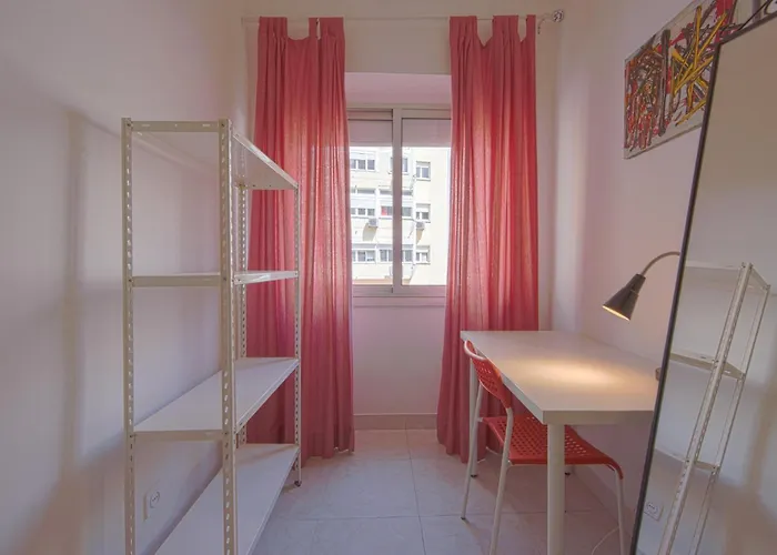 Alameda Typical By Homing * ליסבון