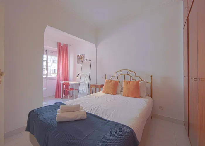 Alameda Typical By Homing ליסבון