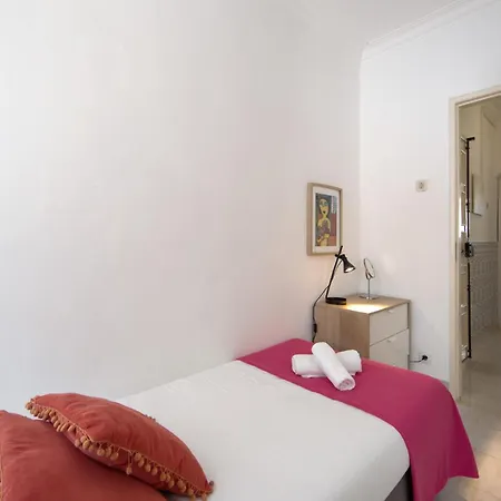 Alameda Typical By Homing Apartment