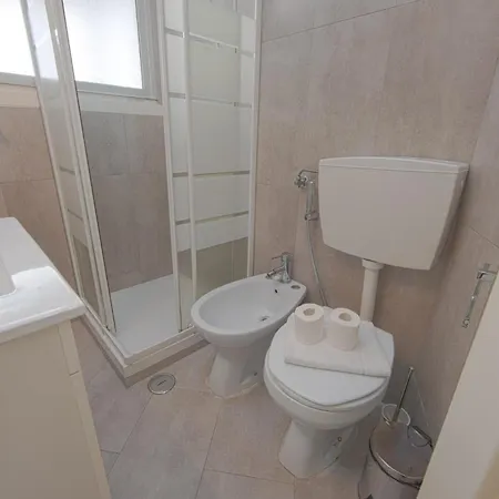 Alameda Typical By Homing Лиссабон