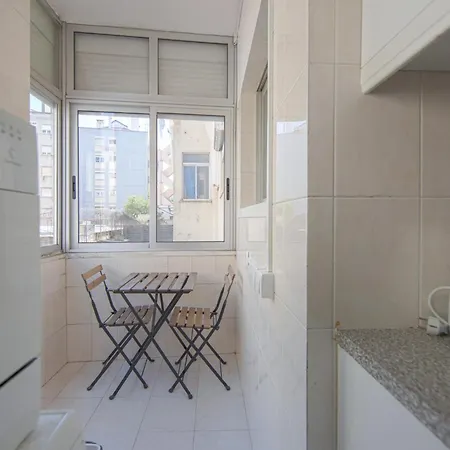 Appartamento Alameda Typical By Homing