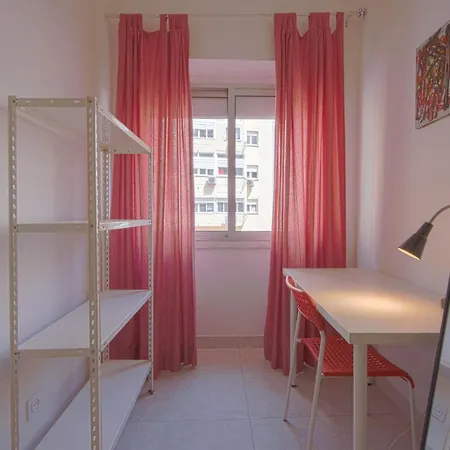 Alameda Typical By Homing * Лиссабон