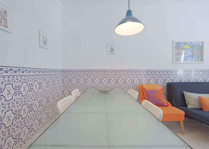 Apartament Alameda Typical By Homing