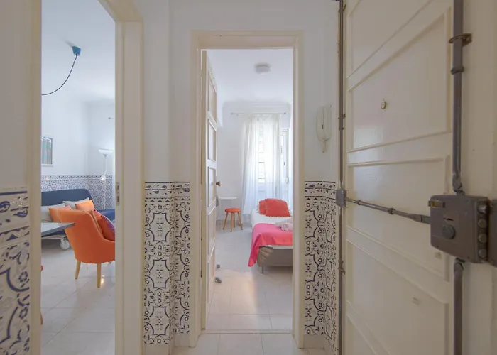 Alameda Typical By Homing * Lisboa