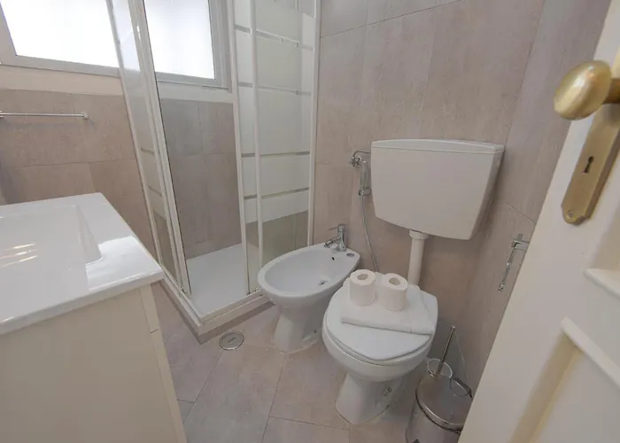 Alameda Typical By Homing Lisboa