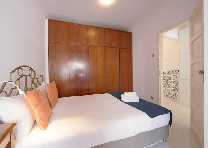 Alameda Typical By Homing *